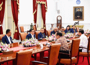 Bertemu Dengan Presiden Jokowi, Ketum PWI Pusat Sampaikan Program Peningkatan Wawasan Kebangsaan Wartawan