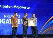 Pemkab Mojokerto Raih Dua Penghargaan Top Inovasi Pelayanan Publik Jawa Timur