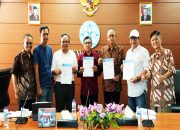 Disaksikan Dewan Pers, PWI Akhirnya Tandatangani Panitia Bersama Kongres Persatuan
